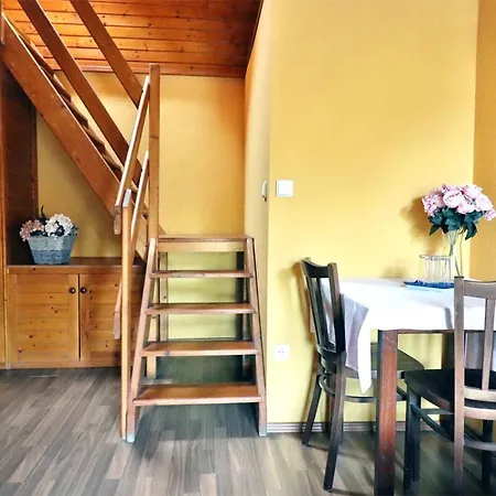 Bezmerovsky Dvur 3* Kroměříž