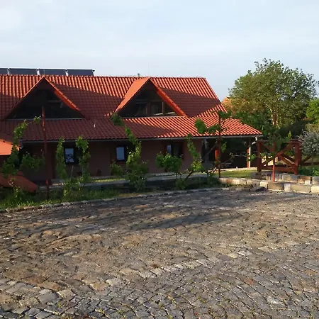 Bezmerovsky Dvur Hotel Kromieryż