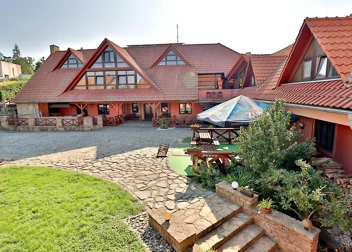 Bezmerovsky Dvur فندق Kroměříž