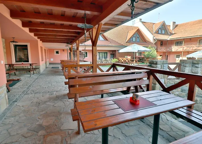 Bezměrovský Dvůr