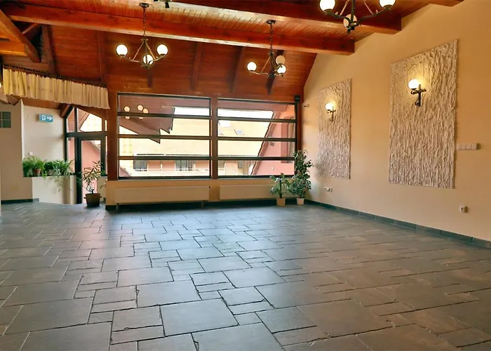 Bezmerovsky Dvur 3*