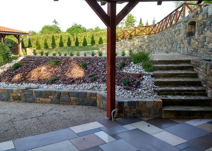 Hotell Bezmerovsky Dvur