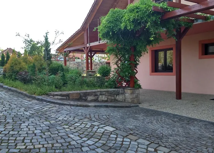 Bezmerovsky Dvur Hotell Kroměříž