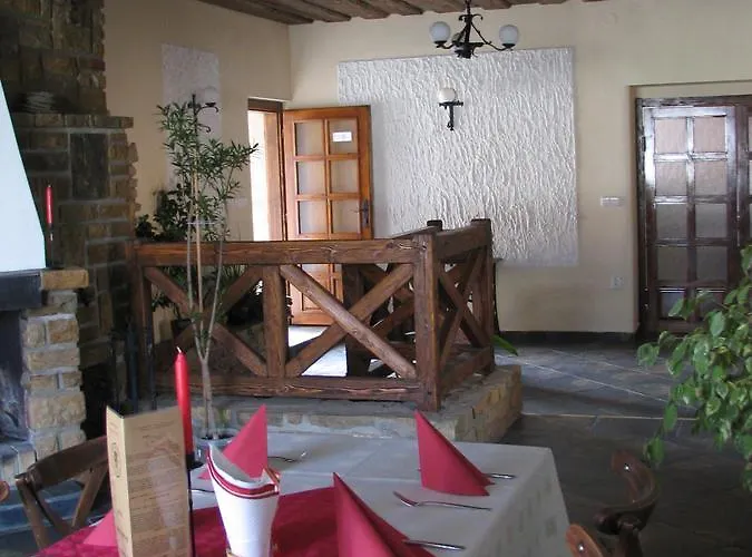 Bezmerovsky Dvur Hotell 3*