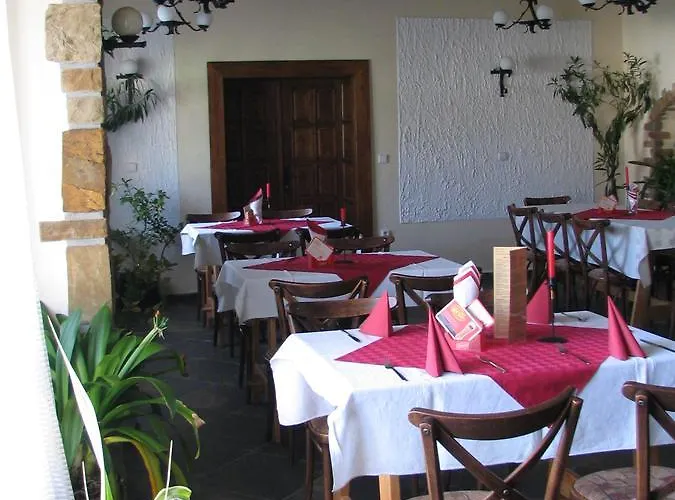 Bezmerovsky Dvur 3* Kroměříž